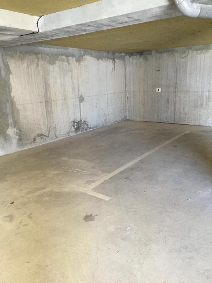 Place de parking en garage